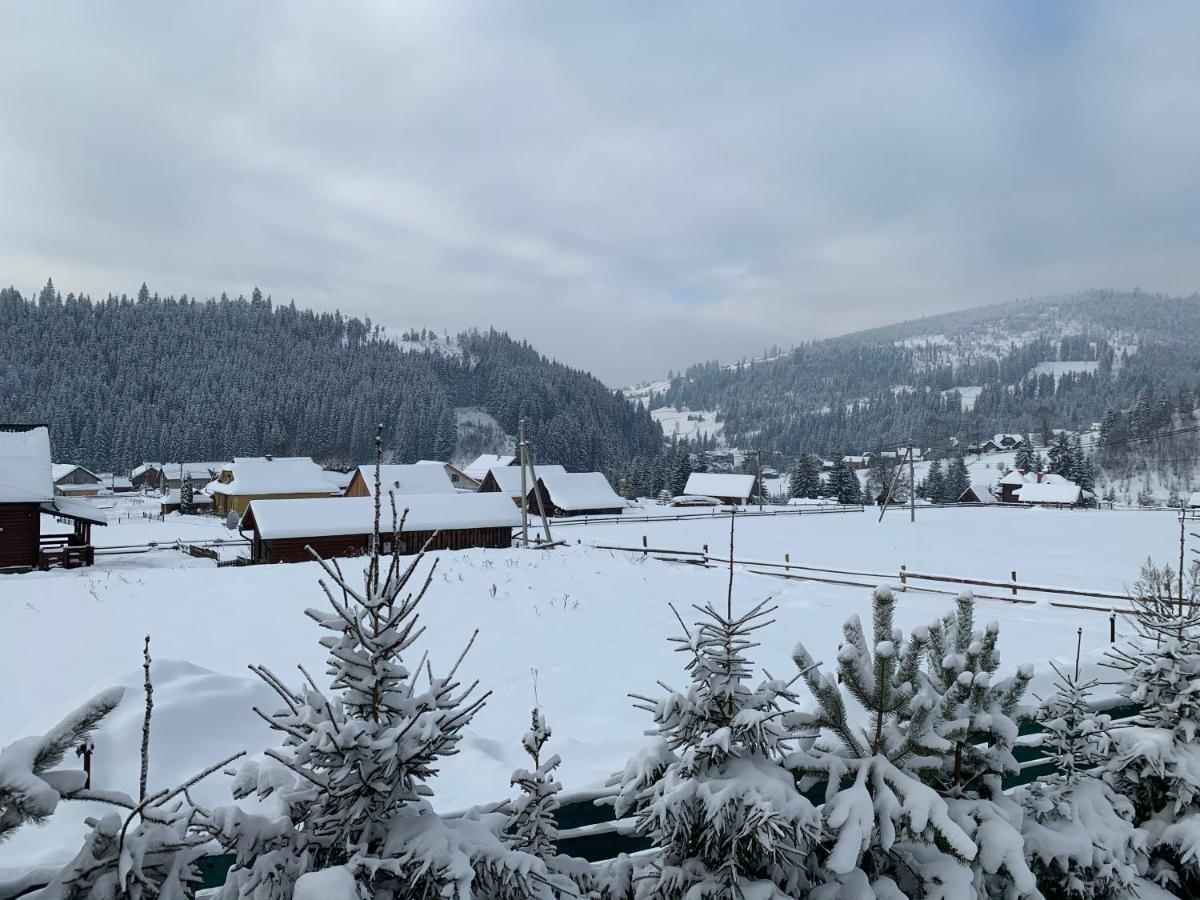 Hotel Aura Karpat Bukovel Esterno foto