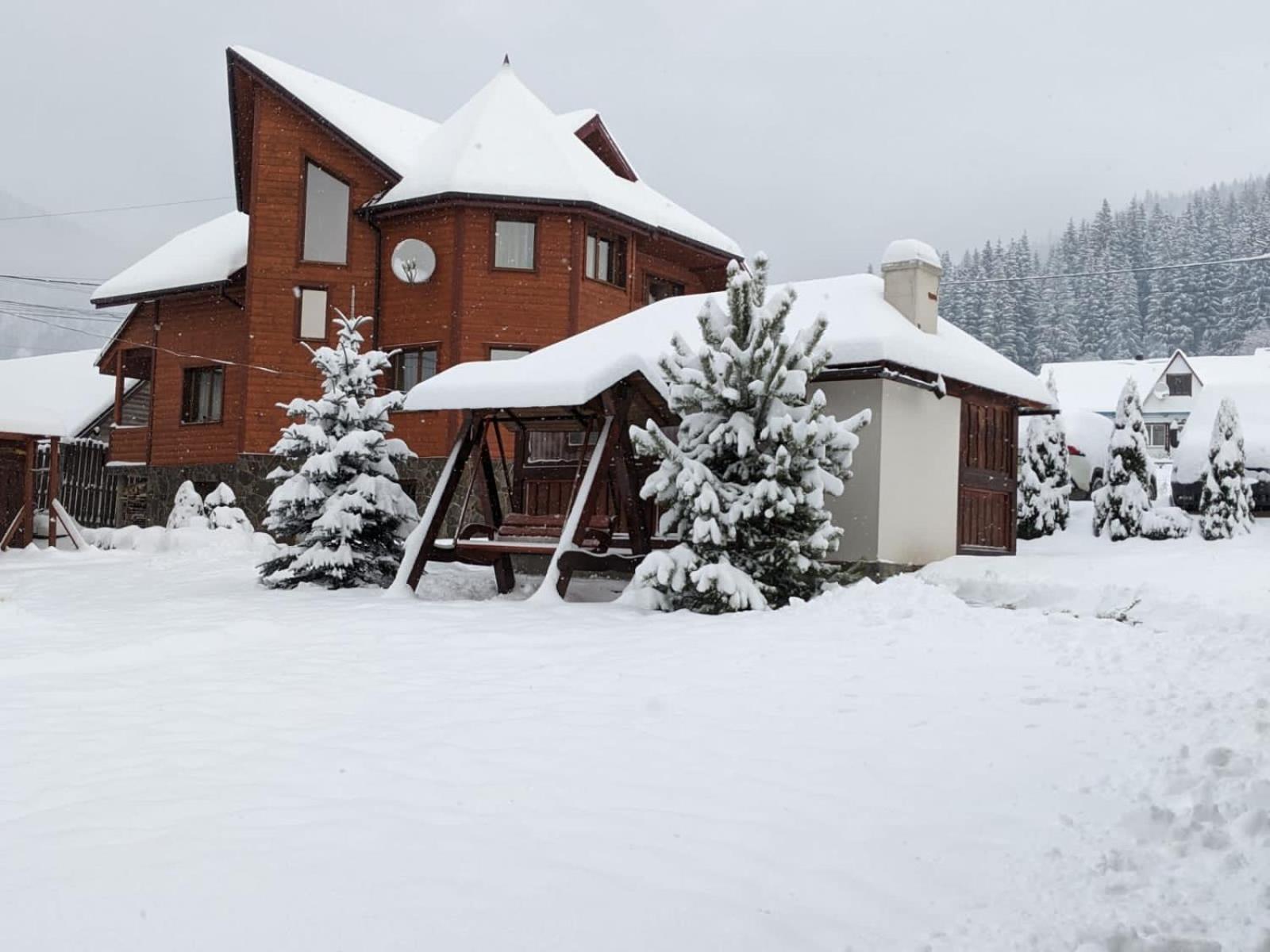 Hotel Aura Karpat Bukovel Esterno foto
