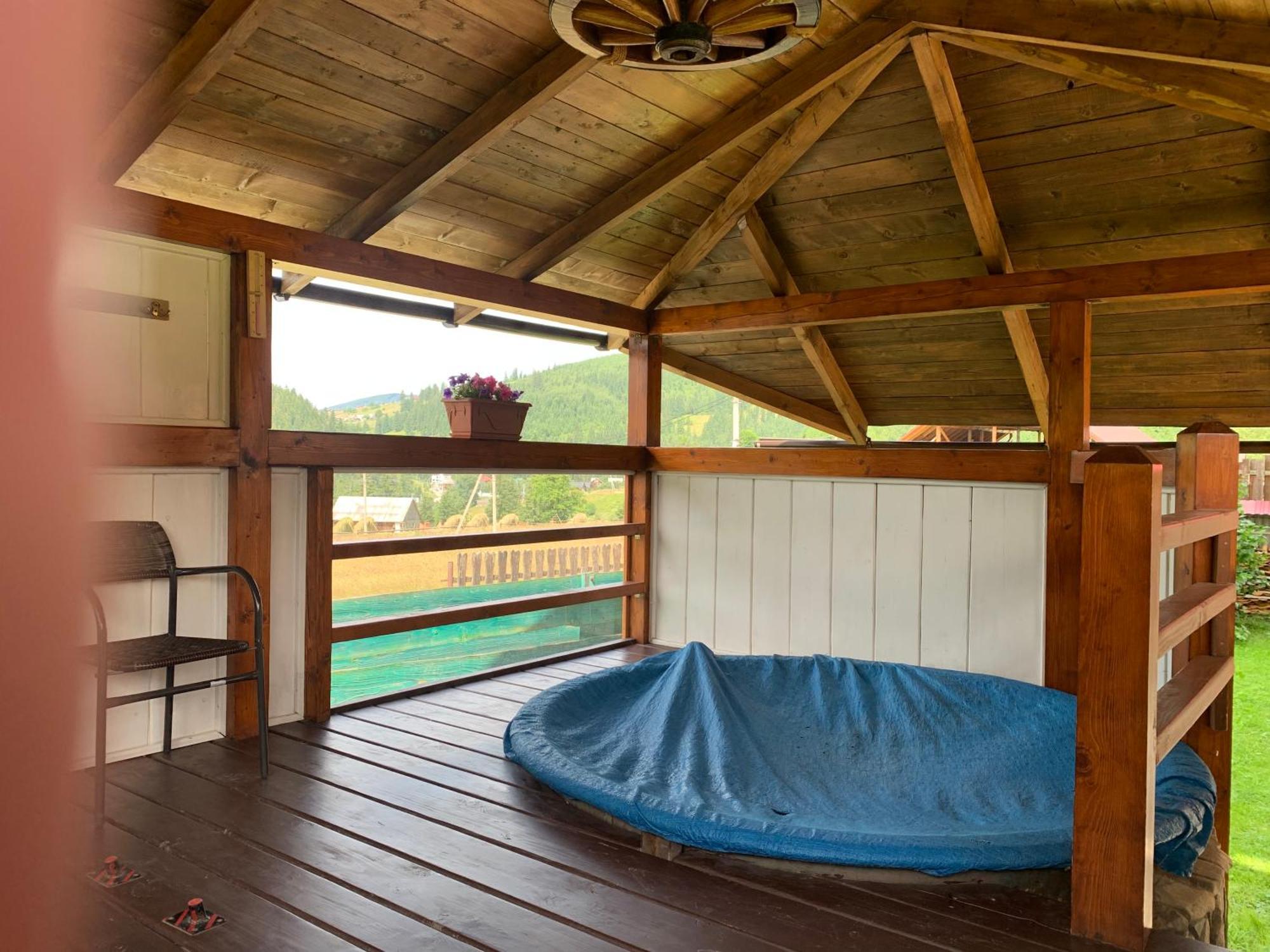 Hotel Aura Karpat Bukovel Esterno foto