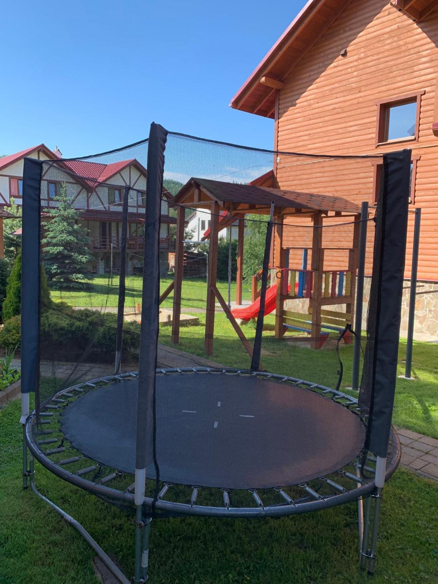 Hotel Aura Karpat Bukovel Esterno foto