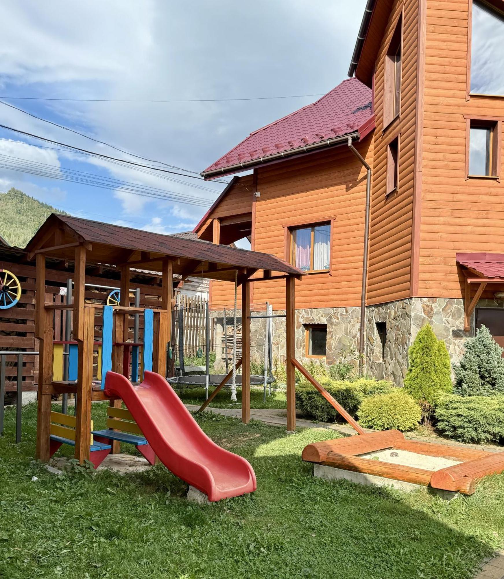 Hotel Aura Karpat Bukovel Esterno foto
