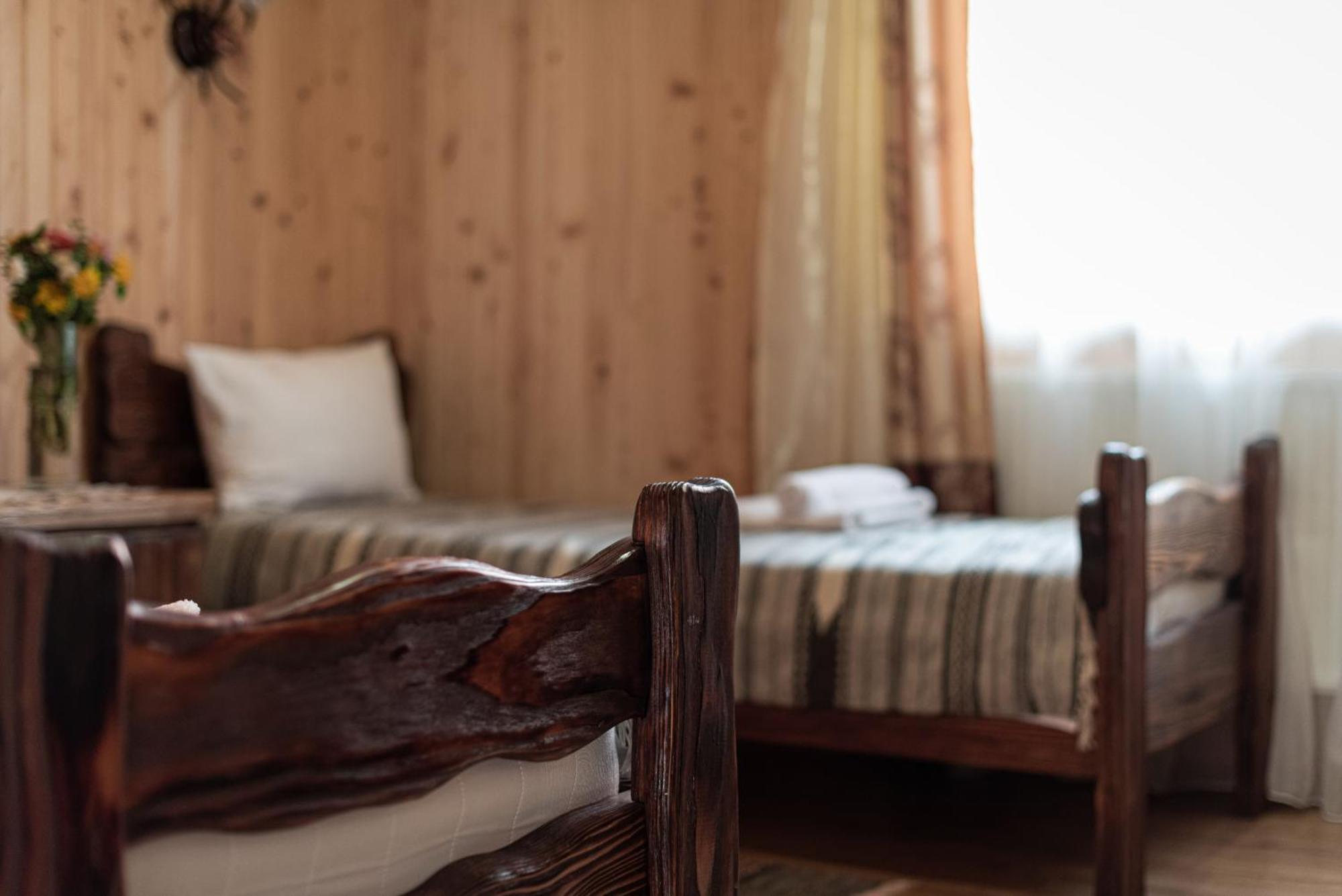 Hotel Aura Karpat Bukovel Esterno foto