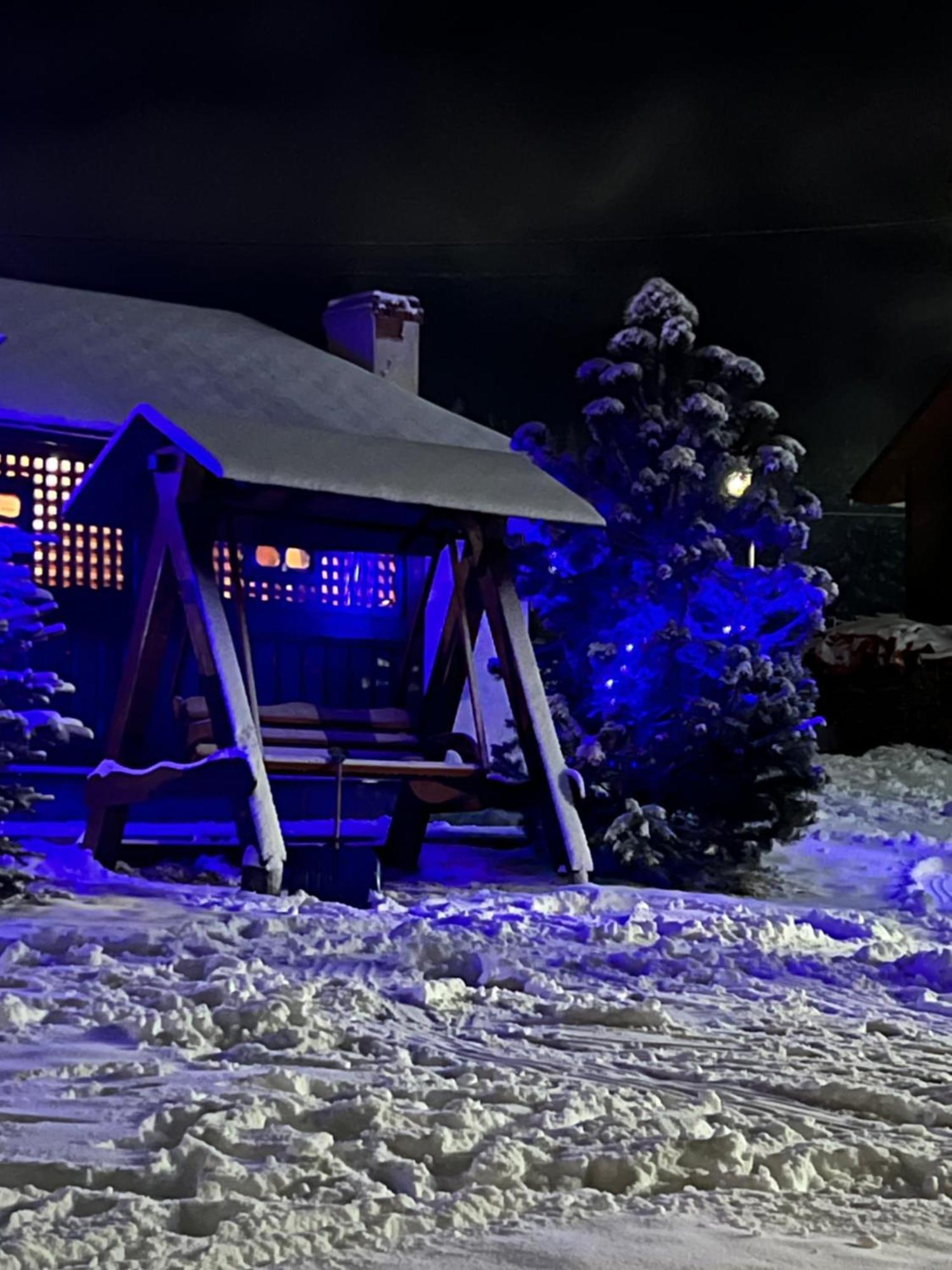 Hotel Aura Karpat Bukovel Esterno foto