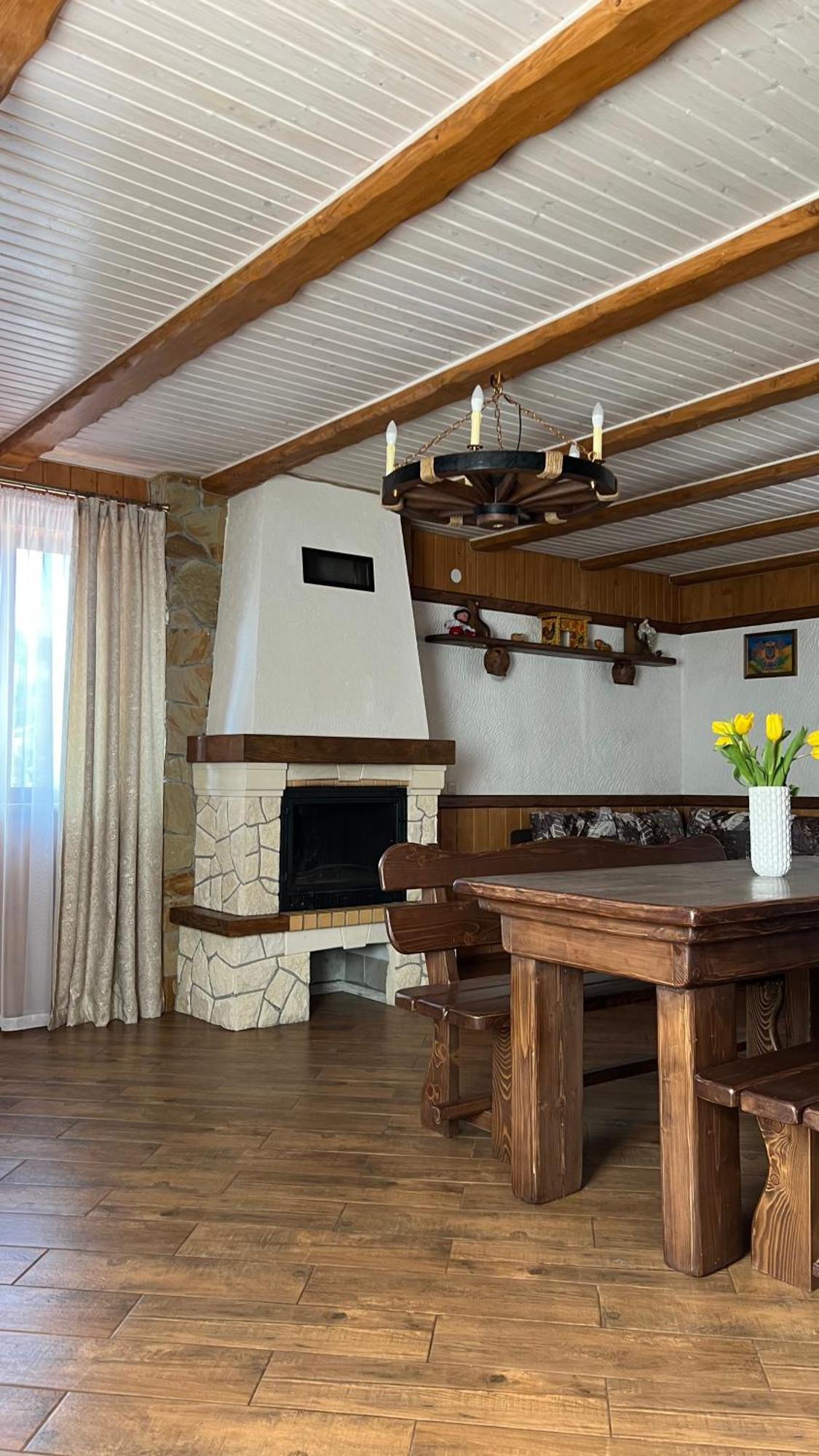 Hotel Aura Karpat Bukovel Esterno foto